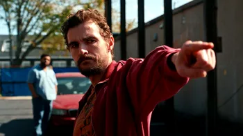 Dave Franco și O’Shea Jackson Jr. pornesc într-o cursă absurdă în Idiots, comedia care readuce haosul pe marele ecran