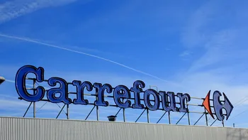 Prima schimbare care apare la Carrefour după preluarea de către proprietarii Dedeman. Clienții pot cumpăra produse cu până la 66% mai ieftine