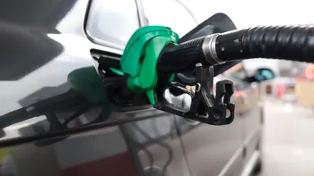 România, printre țările UE cu cele mai mari scumpiri la carburanți. Ce soluții pregătește Guvernul