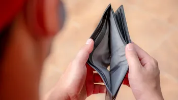 România a intrat pe minus la angajări. Bucureștiul a pierdut peste 15.000 de salariați într-un an, un singur județ mai angajează