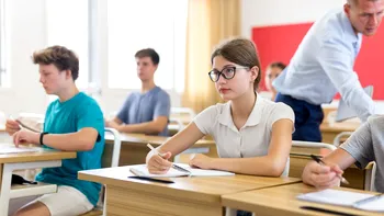 Jumătate dintre elevii din România au dificultăți la matematică și română. Ministrul Educației anunță schimbări în școli