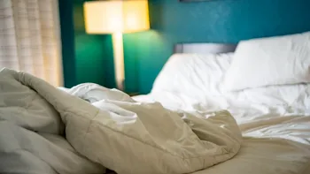 Ce obiecte dispar din camerele de hotel după check-out. Hotelierii dezvăluie obiceiurile proaste ale turiștilor