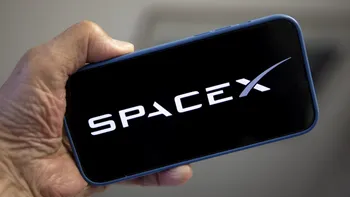 SpaceX pregătește un telefon cu AI? Zvonul care l-a făcut pe Elon Musk să reacționeze imediat