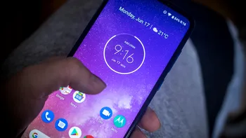 Motorola introduce eSIM de călătorie integrat în telefoane. Internet mobil ieftin în peste 160 de țări, fără roaming