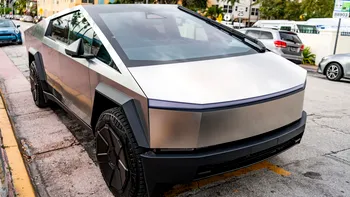 Tesla dă în judecată un furnizor care ar putea bloca producția Cybertruck. Compania spune că livrările sunt în pericol