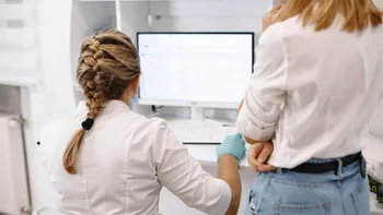 Cartea electronică de identitate, folosită și la medic de la 1 septembrie. Ce se întâmplă cu actualul card de sănătate