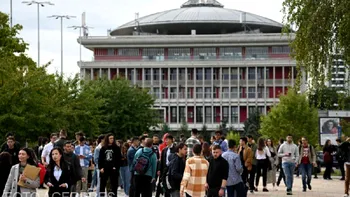 Cât costă taxa la cele mai căutate facultăți din România în anul universitar 2026-2027. Sumele pe care trebuie să le plătească studenții