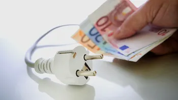 Cât curent consumă românii anual. Tabelul care arată cifrele exacte, stăm prost faţă de restul Europei