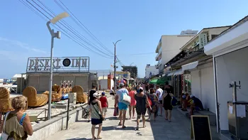 Ce a cumpărat un turist cu 170 de lei la un restaurant din Eforie Nord. A postat bonul pe Facebook: 