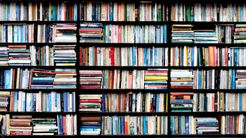 Un fenomen neașteptat schimbă piața cărților second-hand. Volumele vechi sunt cumpărate în cantități uriașe