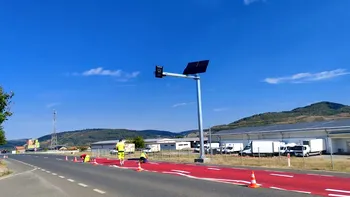 Covor roșu pe șoselele din România. Noua metodă prin care șoferii sunt avertizați să încetinească