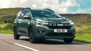 Dacia Jogger cu portbagaj plin: cum se schimbă consumul, stabilitatea și confortul