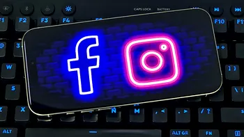 Facebook și Instagram vor limita accesul adolescenților la două ore pe zi. Schimbările majore acceptate de Meta pentru tinerii americani