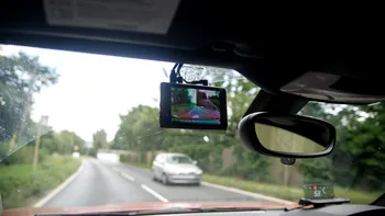 Filmările făcute de alți șoferi te pot lăsa fără permis. Ce abateri pot fi reclamate Poliției