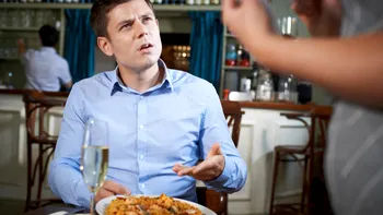 Poți refuza să plătești nota la restaurant dacă mâncarea este complet diferită de cea din meniu? Ce drepturi ai ca client