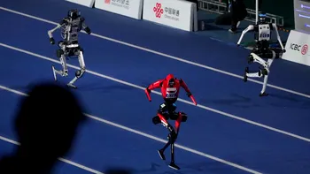 VIDEO | Robotul umanoid care a alergat 100 de metri mai repede decât cel mai rapid om de pe Pământ, Usain Bolt
