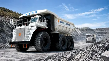 Are o baterie cât zeci de mașini electrice: noul camion electric de 350 de tone promite încărcare în 25 de minute