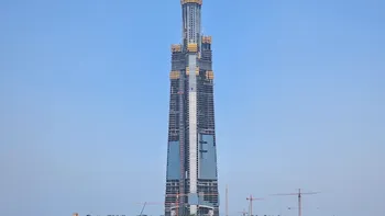 Turnul de un kilometru se ridică peste deșert: Jeddah Tower se apropie de recordul mondial