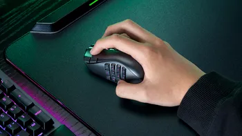 Razer lansează Naga V3 Pro, mouse-ul de gaming cu 23 de butoane și autonomie de până la 280 de ore