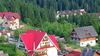 Turiști sunt, dar nu mai cheltuiesc ca înainte. Cum au pierdut hotelurile de la munte până la 30% din activitate