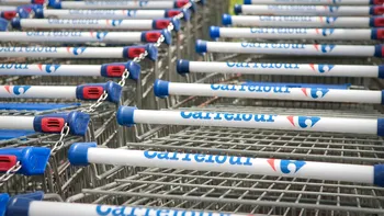 Schimbarea apărută în Carrefour după ce magazinele au fost preluate de „frații Dedeman”. Ce se întâmplă cu produsele românești