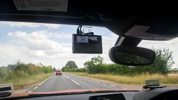 Când poți fi amendat dacă folosești camera auto. Ce spune legea în 2026 despre filmările din trafic
