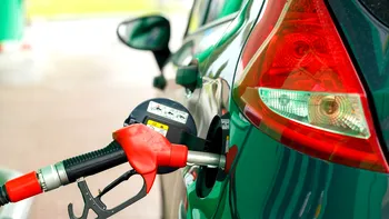 Motorina, mai scumpă decât carburantul pentru avioane. Care sunt prețurile la pompă azi, 14 august