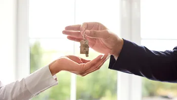 De ce nu mai pot fi finalizate vânzările de apartamente. Blocajul ANCPI explicat pe înțelesul tuturor, cine pierde bani