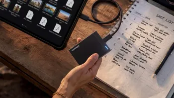 Samsung aduce pe piață SSD-urile externe P9 și P7 cu USB4 și până la 8 TB de stocare
