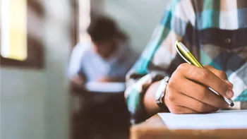Când se iau în calcul anii de facultate la pensie. Regula pe care trebuie să o știe absolvenții