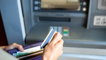 Ce retrageri de bani de la bancomat pot atrage atenția ANAF. Tranzacțiile care intră în „zona gri” fiscală