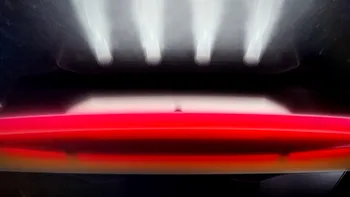 Tesla anunță o surpriză după ani de amânări. Mașina promisă de Musk ar putea veni cu propulsoare de rachetă