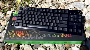 REVIEW Razer Huntsman V3 Pro Low-profile TKL 8KHZ - tastatura de gaming așteptată de mulți vine cu o premieră importantă și performanță impresionantă