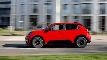 Nissan readuce Pixo în Europa, dar de data aceasta electric: mașina de oraș de sub 20.000 de euro care vrea să încurce BYD și Leapmotor