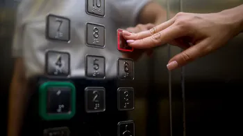 Primul oraș din România care pregătește instalarea lifturilor în blocurile fără ascensor. Cine poate beneficia