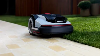 Roborock RockNeo Q2 LiDAR vine la IFA 2026: robotul care îți tunde gazonul fără cablu perimetral sau stație RTK