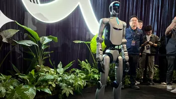 Roboții umanoizi au cucerit IFA 2026: au spălat rufe, au făcut salturi și chiar s-au îmbrăcat în panda