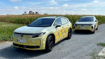 Volkswagen transformă ID.4 în „Tiguanul electric”: noul ID. Tiguan renunță la designul controversat și readuce butoanele fizice