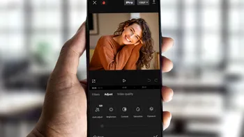 Trucul din CapCut care îți subtitrează singur videoclipurile. Cum generezi automat subtitrări pe Android și iPhone