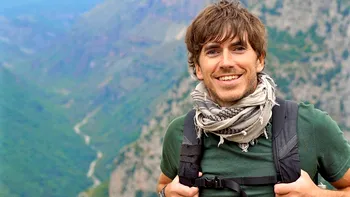 INTERVIU EXCLUSIV | Simon Reeve, față în față cu sălbăticia: poveștile din spatele celor mai riscante călătorii ale sale din seria documentară „Wilderness”