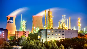 Rafinăria din România care se pregătește pentru carburanții viitorului. Ce sunt SAF, HVO și hidrogen verde? OMV Petrom investește 115 milioane de euro