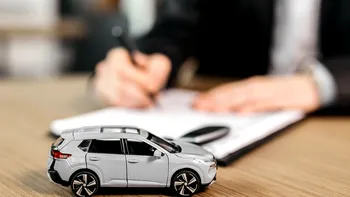 Se schimbă actele la vânzarea unei mașini second-hand. Noul contract pe care trebuie să îl folosească românii în 2026