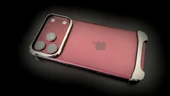 EXPERIENȚĂ Singura husă care îți protejează integral iPhone 18 Pro și iPhone 18 Pro Max fără să ți-l acopere. Arc Pulse te ajută să simți telefonul așa cum a fost creat