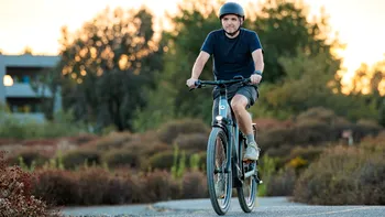 Europa are nevoie de 105.000 de mecanici pentru biciclete până în 2032. Mașinile electrice pe două roți au creat o problemă neașteptată