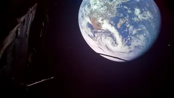 Sonda Juice s-a întors pe lângă Pământ ca să-și ia „avânt” spre Jupiter. A fotografiat Terra și și-a testat instrumentele pentru marea întâlnire din 2031