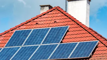 Românii investesc masiv în propria energie. Câți prosumatori sunt în țară, judeţele care produc cel mai mult curent