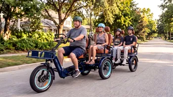 Bicicleta electrică de aproape 7.000 de euro care poate transporta șapte persoane. Are o baterie cât zece biciclete obișnuite și autonomie de 193 km