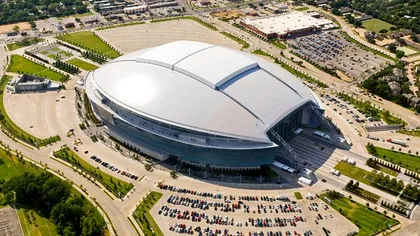 Noul stadion SuperBowl din Texas si uriasul ecran LED