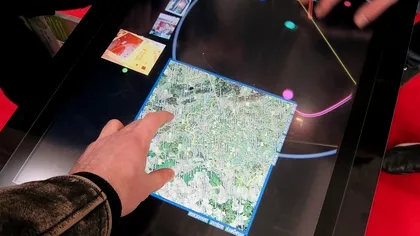 Display multitouch cu diagonala de 32” de la 3M