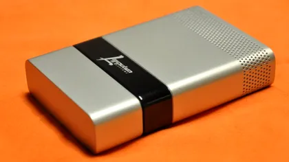 Bateria Brookstone aduce 2 saptamani de autonomie pentru orice gadget